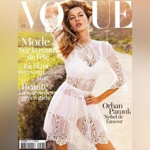 Vogue Paris 916 April 2011